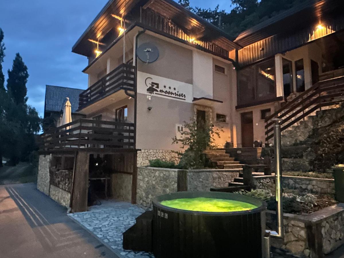 Moonriver Apartment Veljun Kültér fotó